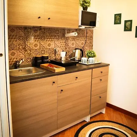 Tropical House60 * Rome