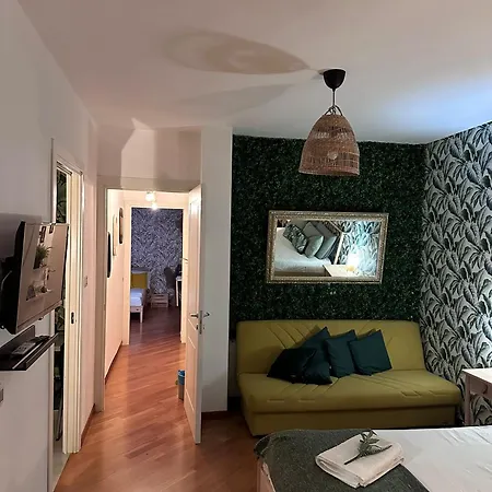 Tropical House60 Rome